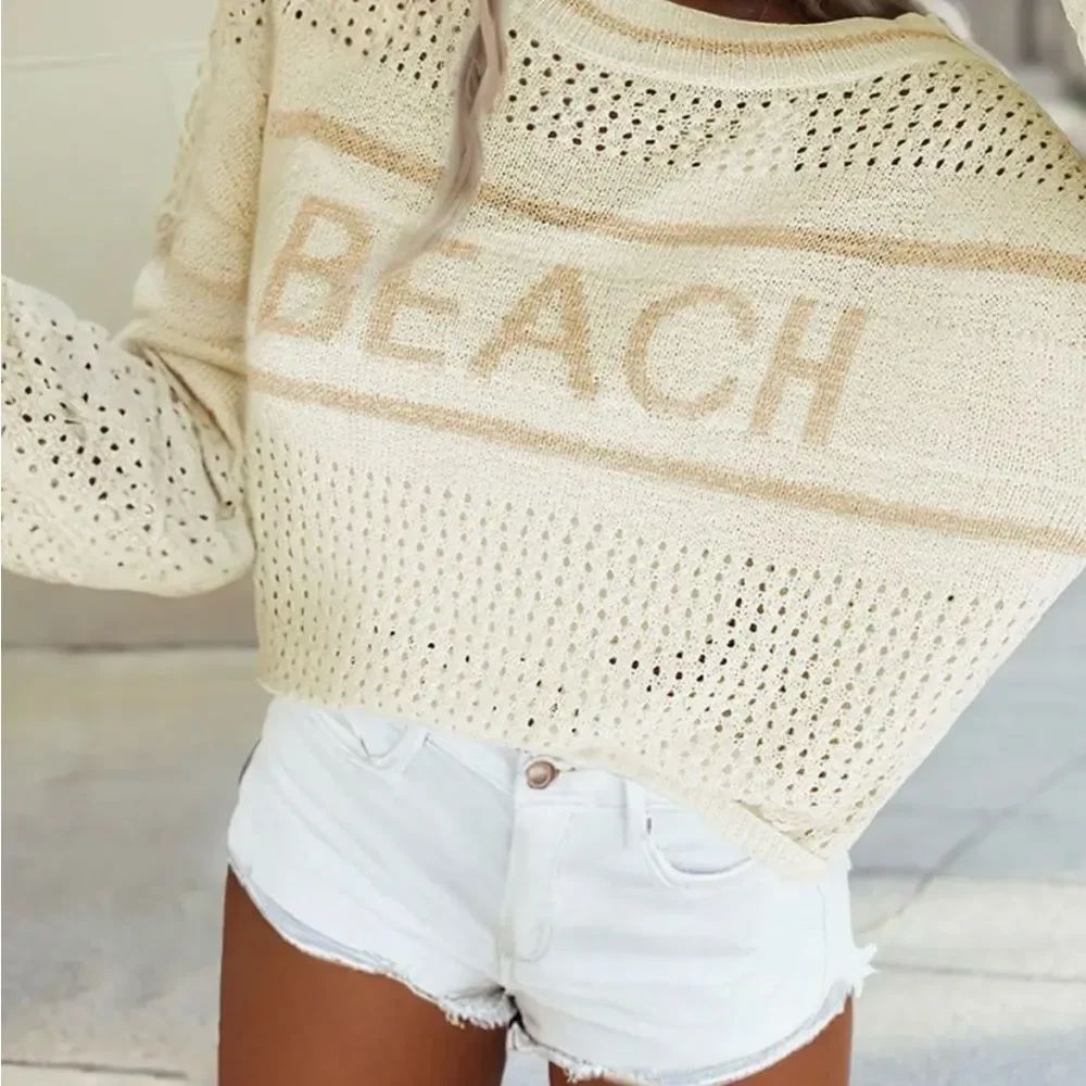 BEACH Knit Pullover Sweater in Cream and Tan